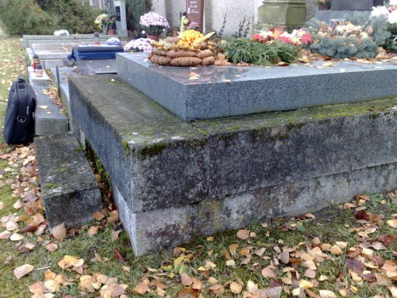 Detail rámu před renovací